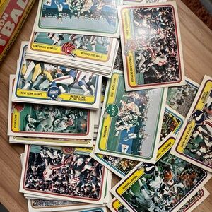 Fleer 1981 NFL Teams In Action Cards READ DESC.